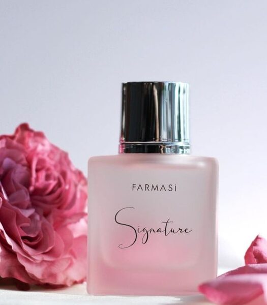 Signature - EDP moterims 50 ml. Prekės kodas 1001051